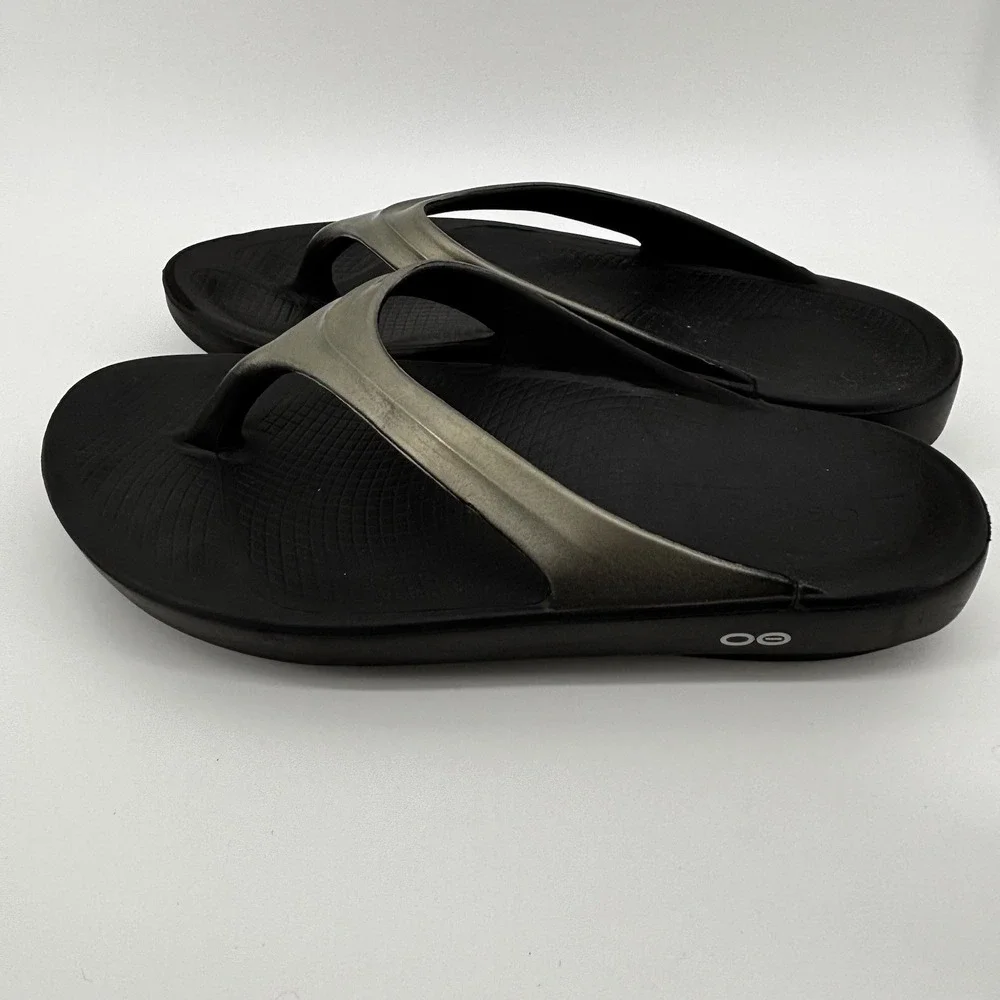 Oofos Women's 9 OOlala Luxe Recovery Thong Flip Flops Black/Latte 10 EU40 - Picture 4 of 9
